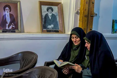محفل انس با قرآن بانوان قرآنی در بنیاد پیمان غدیر
