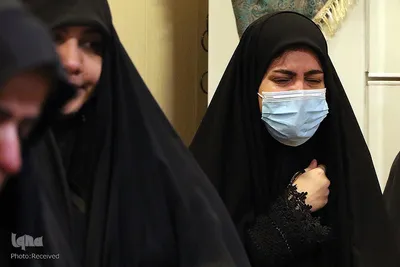 وداع خانواده سردار شهید عبدالله اسکندری با پیکر مطهر سیدالشهداء مدافعین‌حرم استان فارس