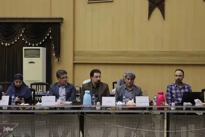 نشست رئیس دانشگاه آزاد اسلامی آذربایجان‌شرقی با اصحاب رسانه