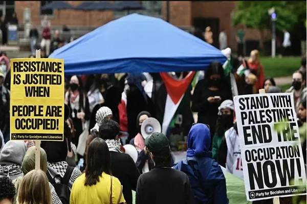 اليوم العاشر بجامعات أمريكية.. تضامن مع فلسطين والشرطة تقمع