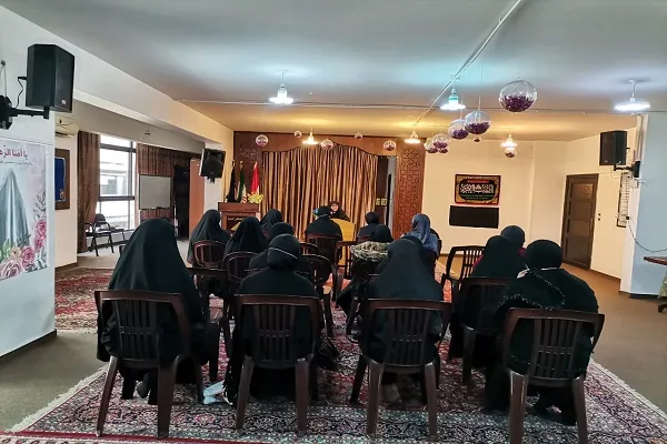 إقامة ندوة حول 