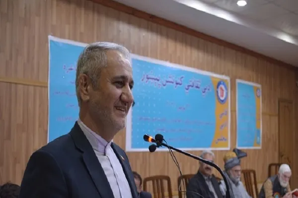 په پيښورکښې د ایران د لاسي صنایعو او سیاحتي ځایونو د انځورونو نندارتون جوړشو