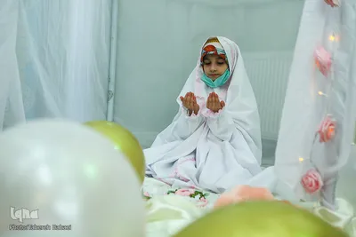 مراسم جشن تکلیف 42 دختر در امامزاده پنج تن لویزان