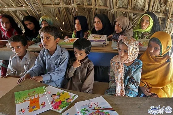 خدمت جهادی از جنس زمینه‌سازی برای تحصیل دانش‌آموزان