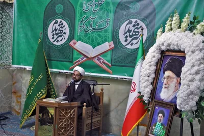 محفل انس با قرآن کریم در آستان مقدس حضرت علی ابن حمزه(ع)