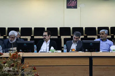 نشست تبیین برنامه‌های رادیو قرآن ویژه انتخابات ریاست جمهوری