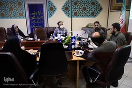 آیین رونمایی از کتاب «بخور، نخور» نوشته محمد حسن‌زاده