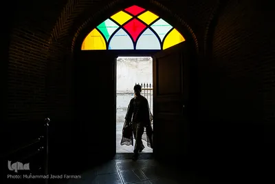مسجد و مدرسه علمیه معّیرالممالک