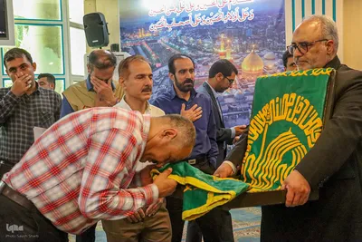کاروان زیر سایه خورشید در شیراز