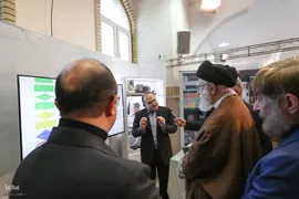 بازدید رهبر انقلاب از نمایشگاه توانمندی‌های تولید داخل