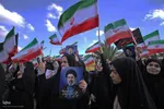 اجتماع بیعت شیرازی ها با سومین رهبر انقلاب