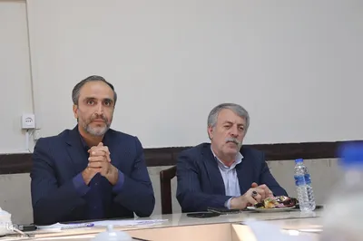 نشست صمیمی رئیس اداره اوقاف به مناسبت هفته وقف‎ در ملایر