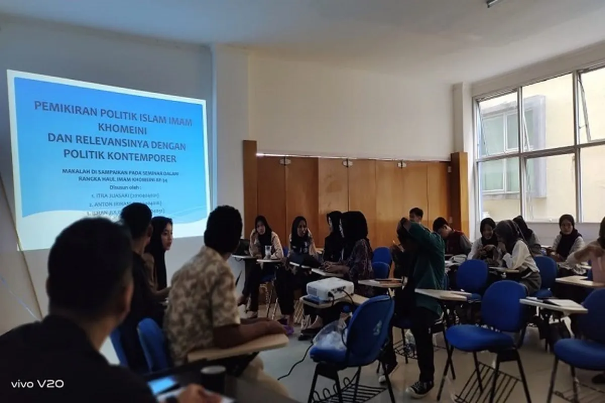 Kajian “Pemikiran Imam Khomeini (qs) di Kancah Internasional” di Universitas Islam Negeri Raden Fatah Palembang