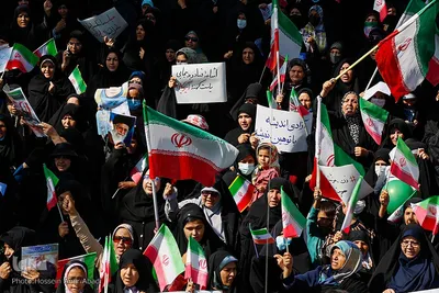 اجتماع بانوان با عنوان «زن، عزت، هویت ایرانی» در بیرجند