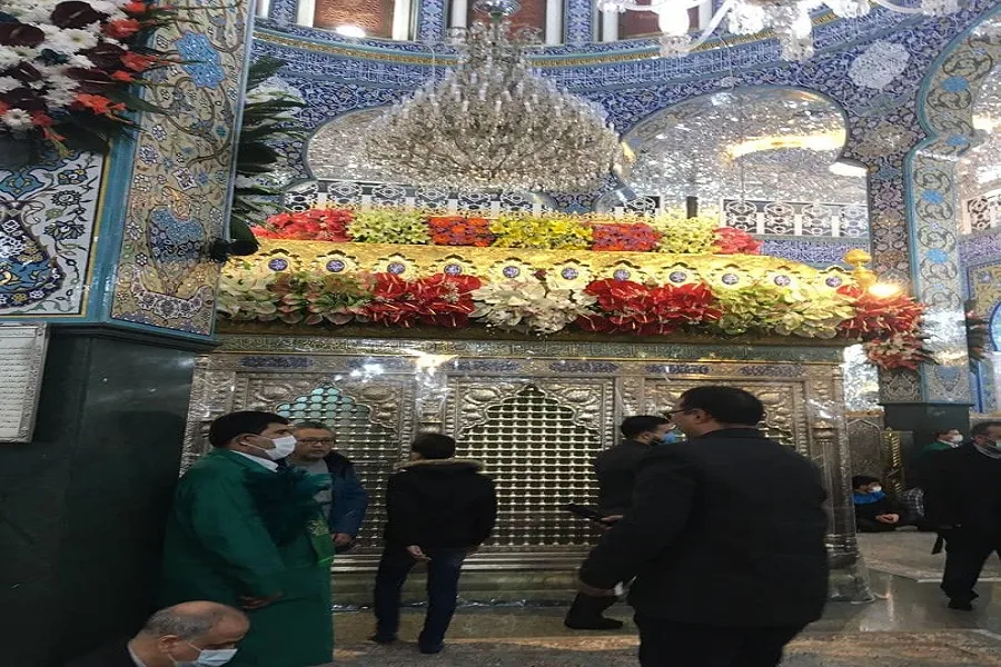 فیلم | حال و هوای حرم حضرت زینب(س) در شب میلاد