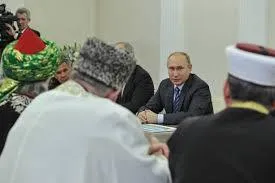 Путин подписал закон об эксперименте по исламскому банкингу
