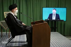 Lecture du Coran par Morteza Khalili en présence du guide suprême