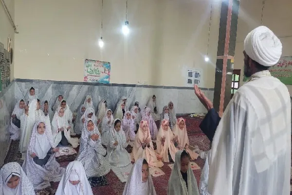 برگزاری جشن روزه اولی‌ها در امامزاده سید ابراهیم (ع) شهر لاهرود