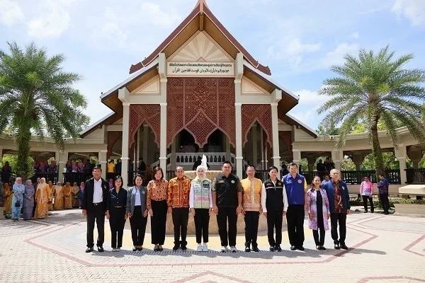 Waziri wa Utamaduni wa Thailand Azuru Makumbusho Mpya ya Urithi wa Kiislamu na Kituo cha Qur'ani