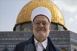 Israeli Forces Raid Homes of Sheikh Sabri, Other Palestinian Figures