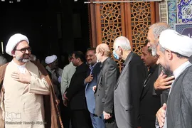 مجلس ترحیم حجت الاسلام سید محمود دعایی سرپرست روزنامه اطلاعات و همچنین هشت درگذشته حادثه اخیر قطار در مسجد حظیره یزد