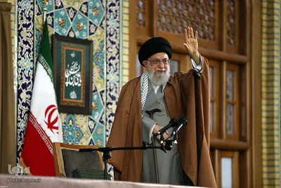سخنرانی رهبر انقلاب در اجتماع عظیم زائران و مجاوران حرم مطهر رضوی(ع)