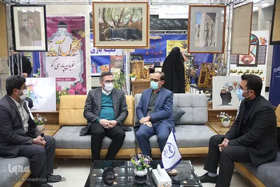 بازدید مدیرکل فرهنگ و ارشاد اسلامی فارس از نخستین نمایشگاه فناوری‌های نرم و صنایع فرهنگی استان