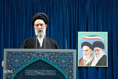 میزبانی مصلای اصفهان از پیکر شهید تازه تفحص‌شده دفاع مقدس