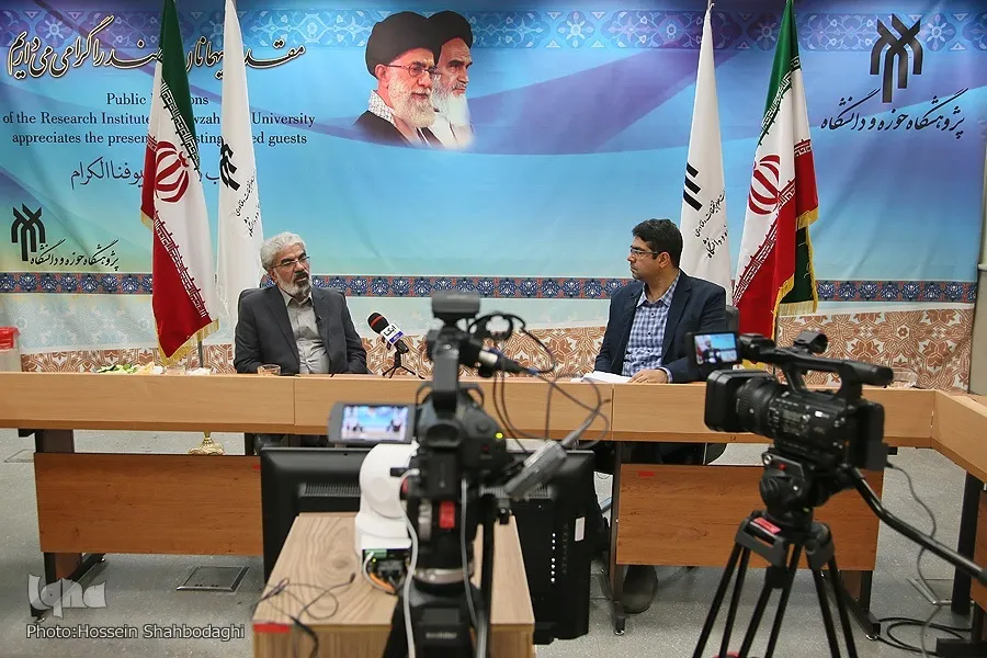 مسعود جان‌بزرگی شیوه‌‎های ارتباطی با نوجوانان را در ایکنا می‌گوید