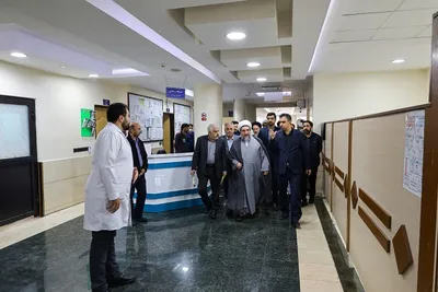 عیادت نماینده ولی‌فقیه در آذربایجان‌شرقی از جانبازان بیمارستان فجر تبریز