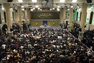 دیدار جمعی از مداحان و شاعران اهل‌بیت‌ (ع) با رهبر معظم انقلاب