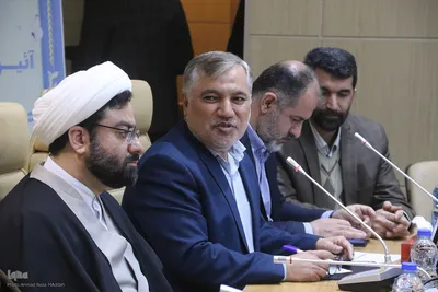 مراسم تقدیر از حافظان و قرآن پژوهان تحت پوشش کمیته امداد امام خمینی (ره) فارس