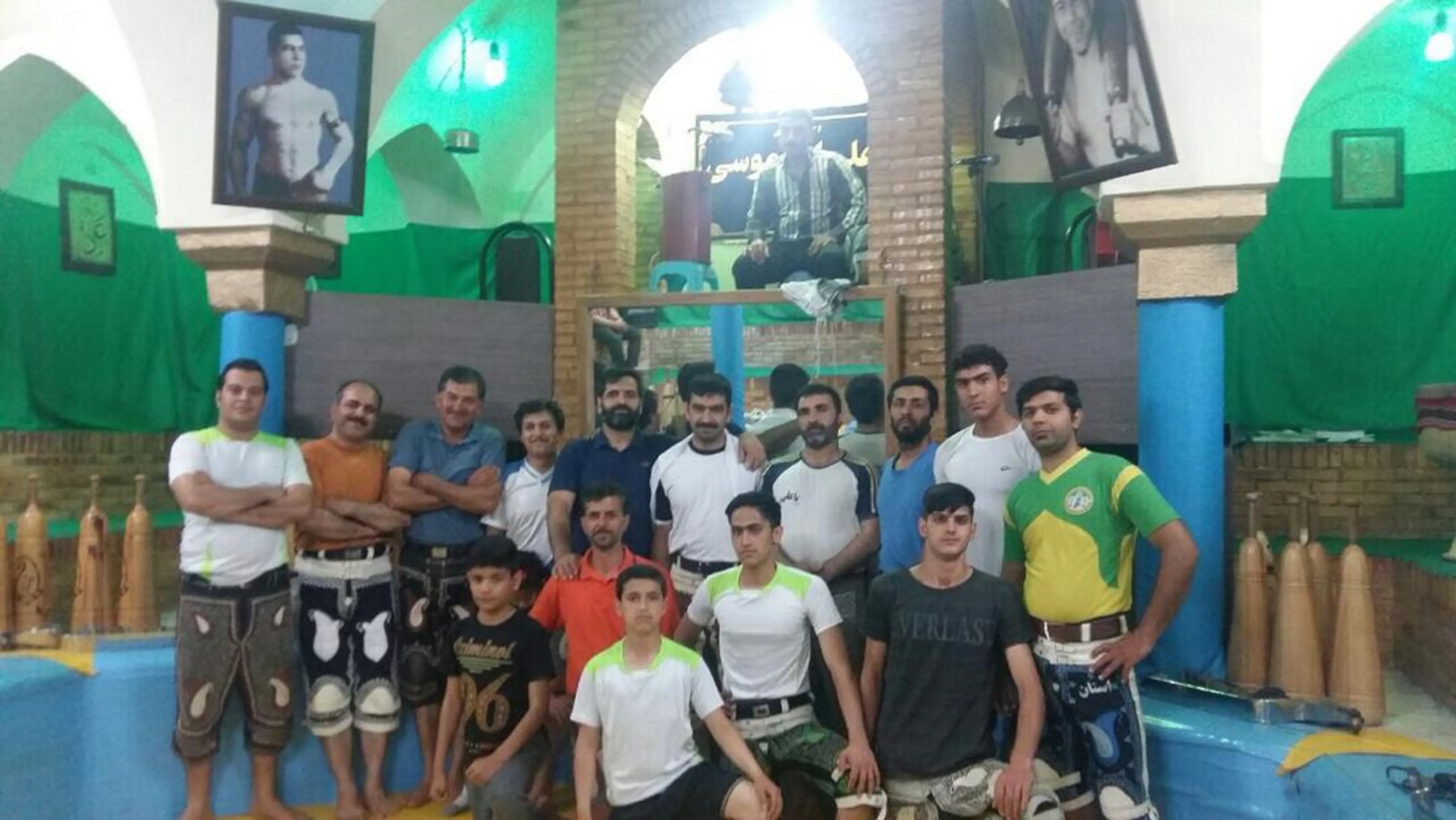 زمین زورخانه عزاداران حسینی که به زباله‌دانی تبدیل شد