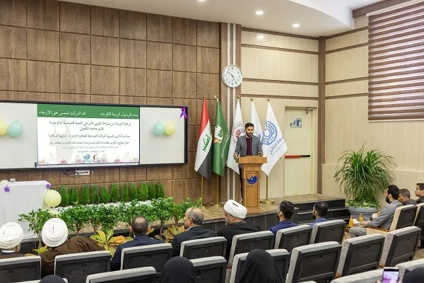 العراق: جامعة الكفيل تكرّم 600 طالبة من الملتزمات بارتداء العباءة الإسلامية + صور
