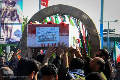 خاکسپاری پيكر شهيد گمنام دفاع مقدس در مجتمع آموزش صنعت نفت اهواز 
