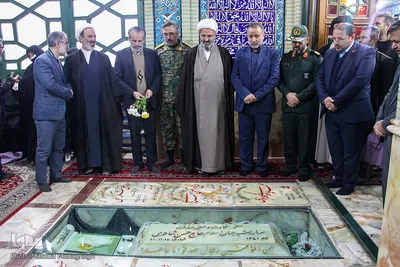 گلباران مزار شهدا در اولین روز دهه فجر