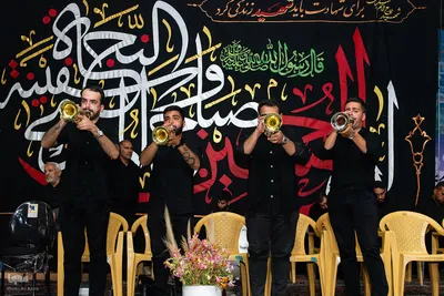عزاداری شب هشتم محرم در گلستان شهدای اصفهان