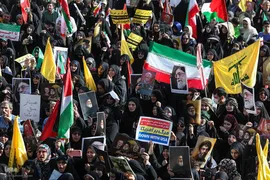 تجمع بزرگ مردم تهران برای اعلام حمایت از اجرای عملیات «وعده صادق ۲»