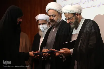 مراسم روز پژوهش و نکوداشت حجت‌الاسلام والمسلمین عبدالکریم بی‌آزار شیرازی، از پیشکسوتان تقریب در دانشگاه مذاهب اسلامی