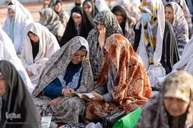 نماز عید سعید فطر در امامزادگان محمد و سکینه خاتون (س) کرج