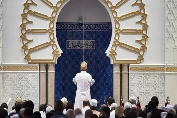 جلوگیری از ورود امامان مساجد به فرانسه