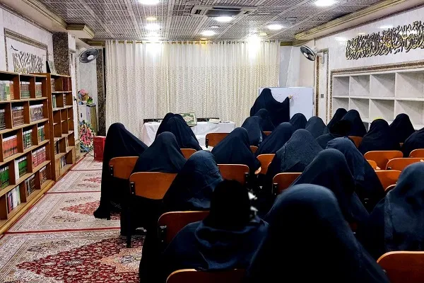العراق: إقامة دورات قرآنيّة لمجموعات من ملاكات العتبة العبّاسيّة النسويّة