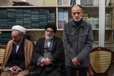 تشییع پیکر آیت‌الله امامی کاشانی در حرم مطهر رضوی