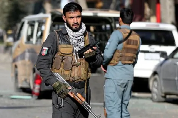 Afganistan'da peş peşe bombalı saldırılar: 2 ölü