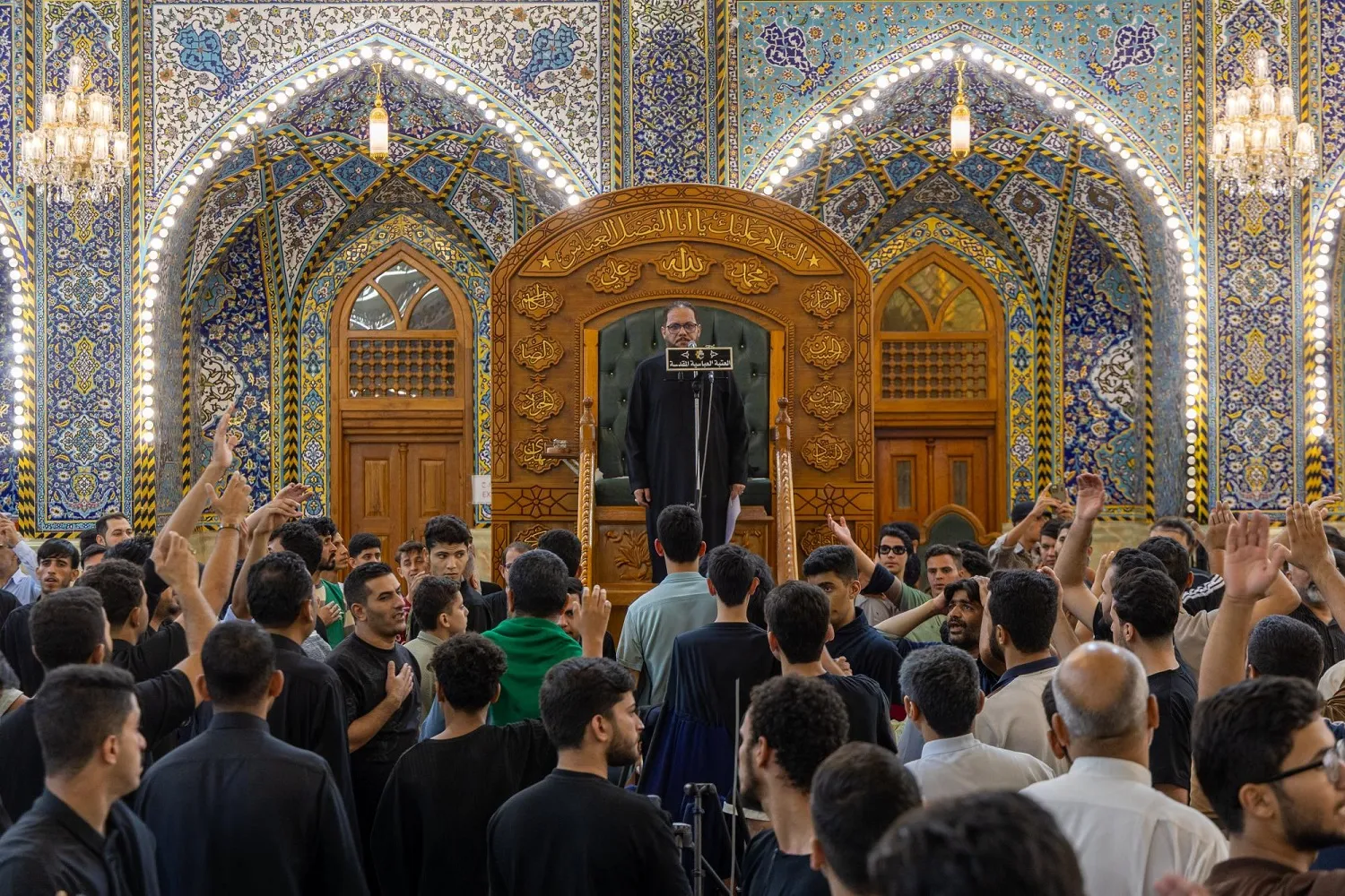 العتبة العباسية تقيم مجلسًا عزائيًّا لإحياء ذكرى شهادة الإمام الحسن العسكري (ع) + صور 