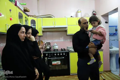 دیدار مسئولان استانی با خانواده شهید رضا صیادی