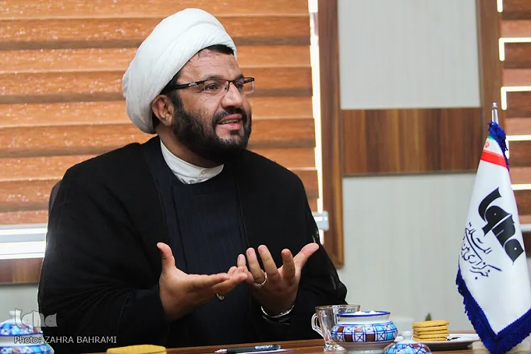 جوانان را به علی‌پژوهی تشویق کنیم / به نقل تاریخ اکتفا نشود