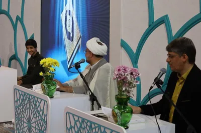 محفل انس با قرآن دانش آموزی در یزد‎