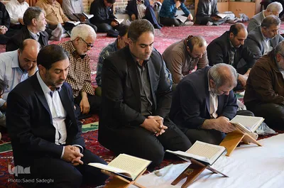 آیین ترتیل خوانی قرآن کریم در امامزاده سید حمزه(ع) تبریز