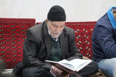 محفل انس با قرآن کریم به مناسبت فرارسیدن دهه فجر در ملایر